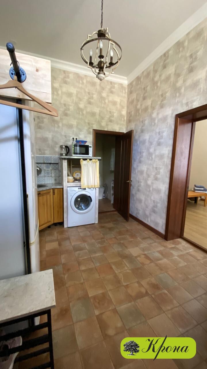 Кухня номера Крона с техникой